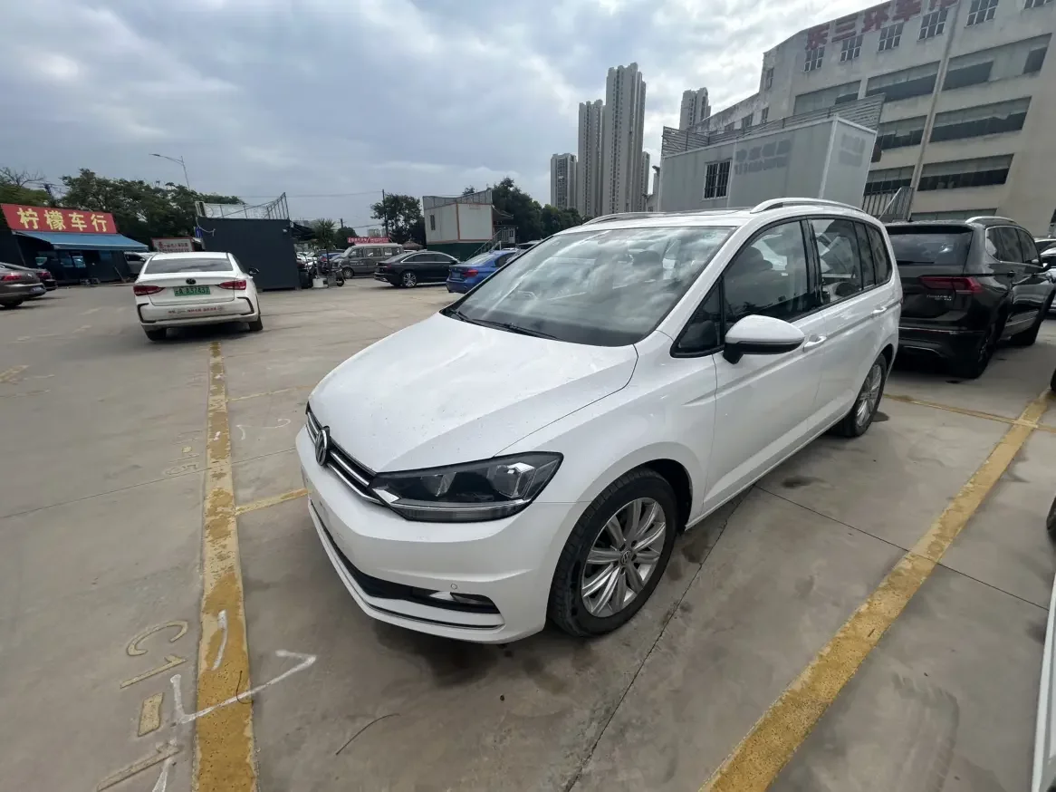 Volkswagen Touran L