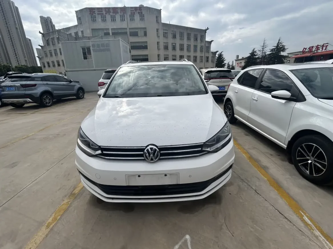 Volkswagen Touran L
