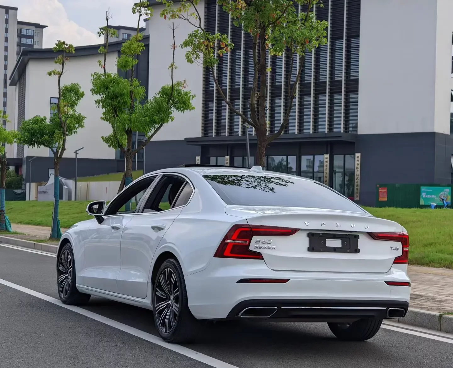 Volvo S60