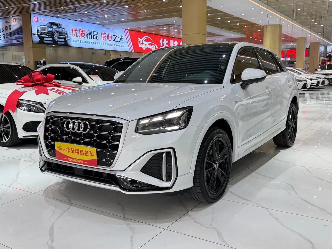 AUDI Q2L