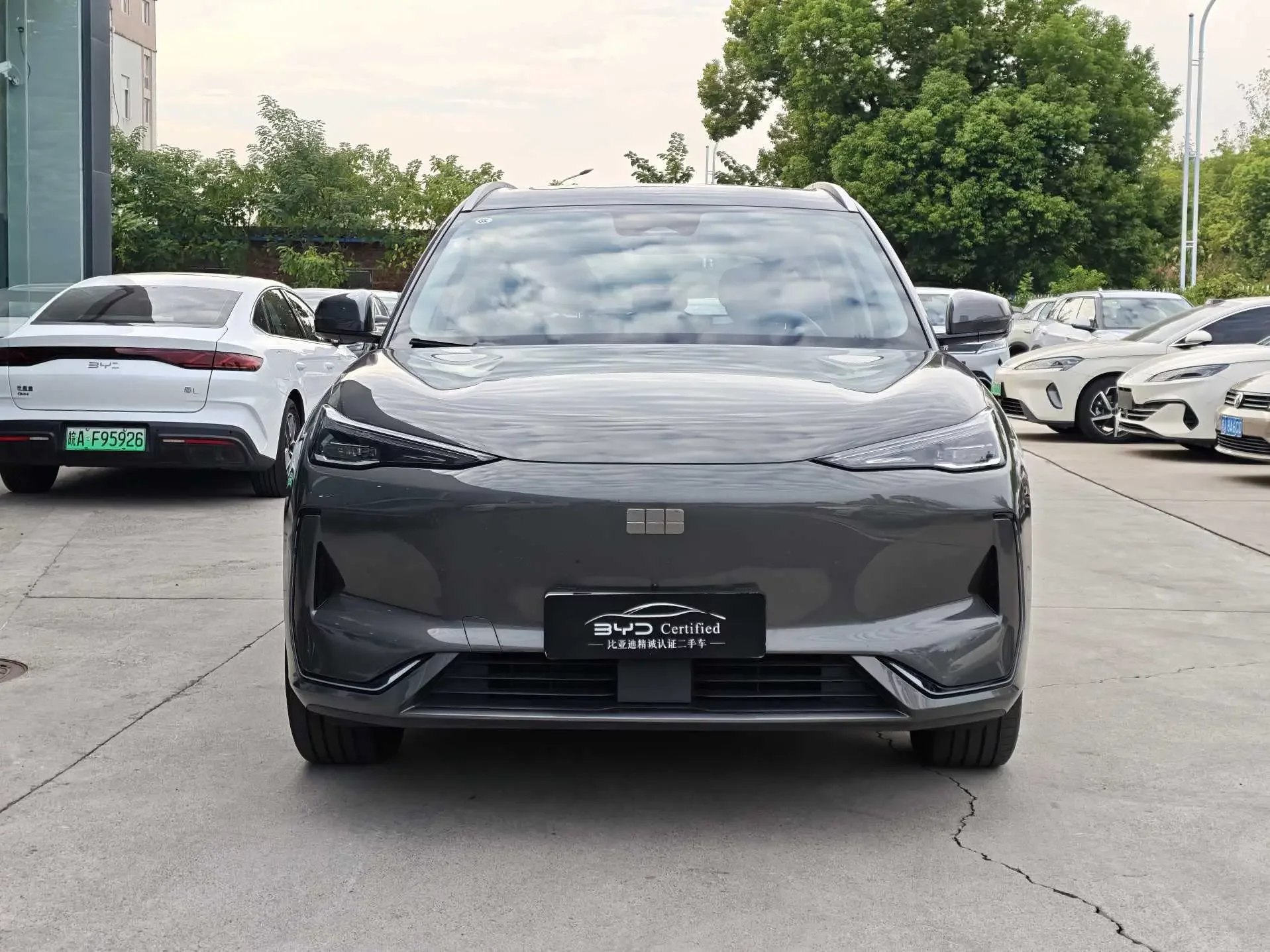 Geely Galaxy E5