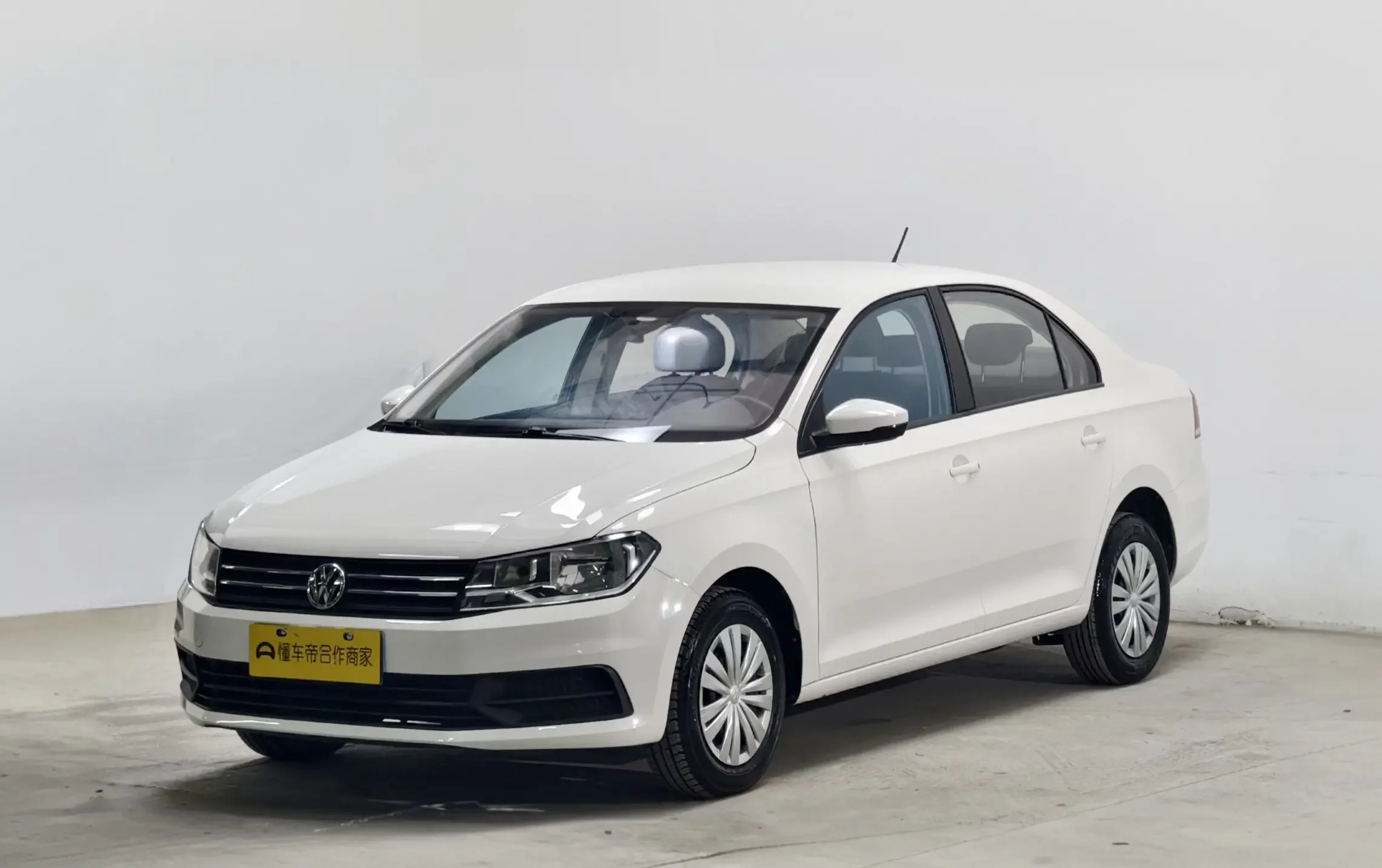 Volkswagen Santana  из Китая