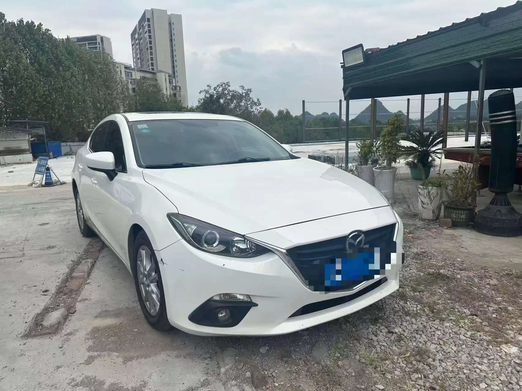Mazda Axela