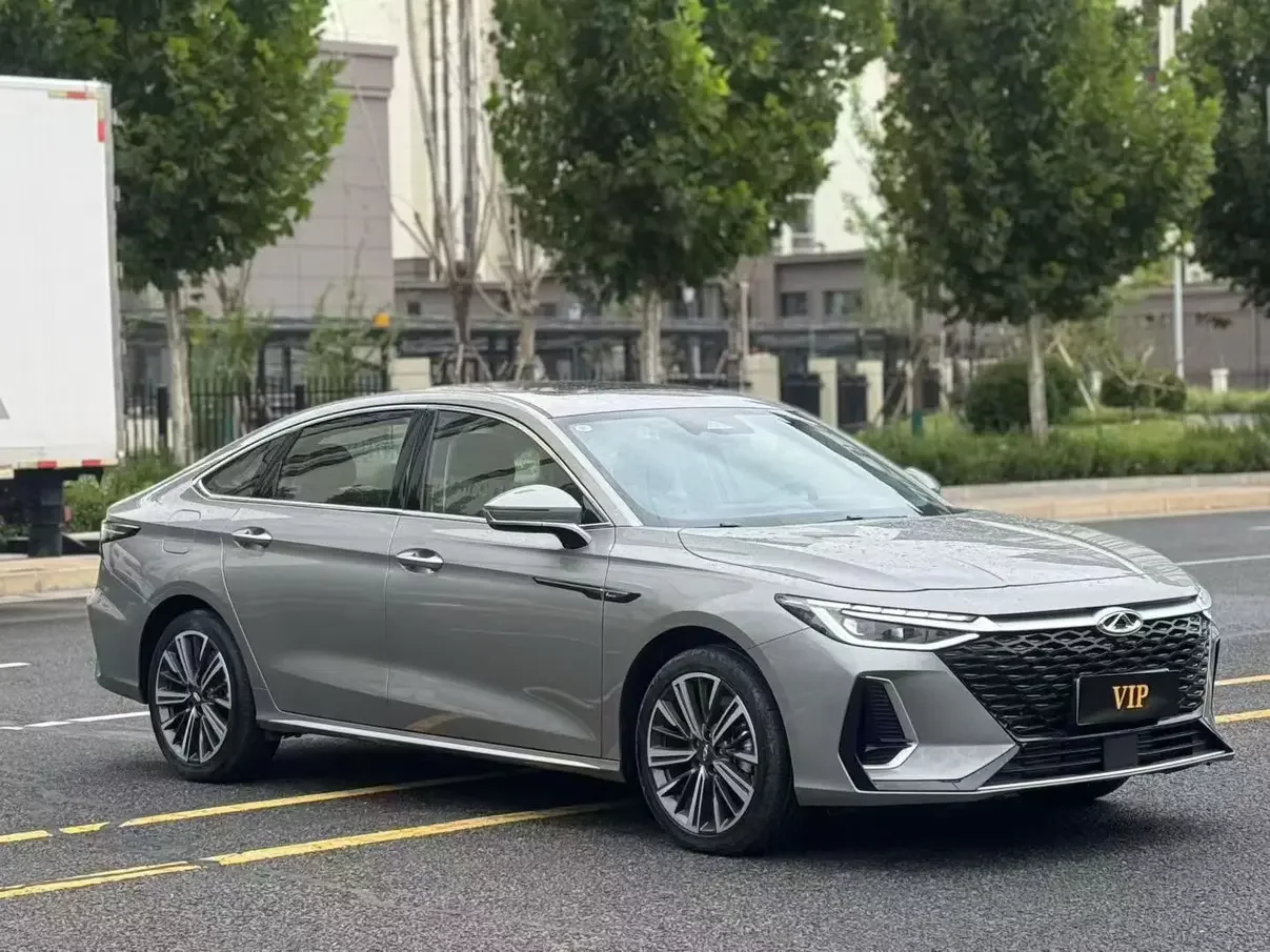 Chery Arrizo 8