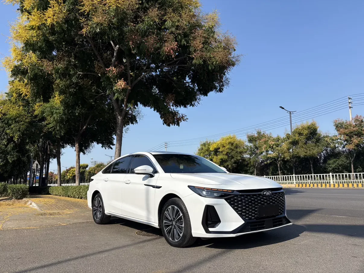 Chery Fengyun A8