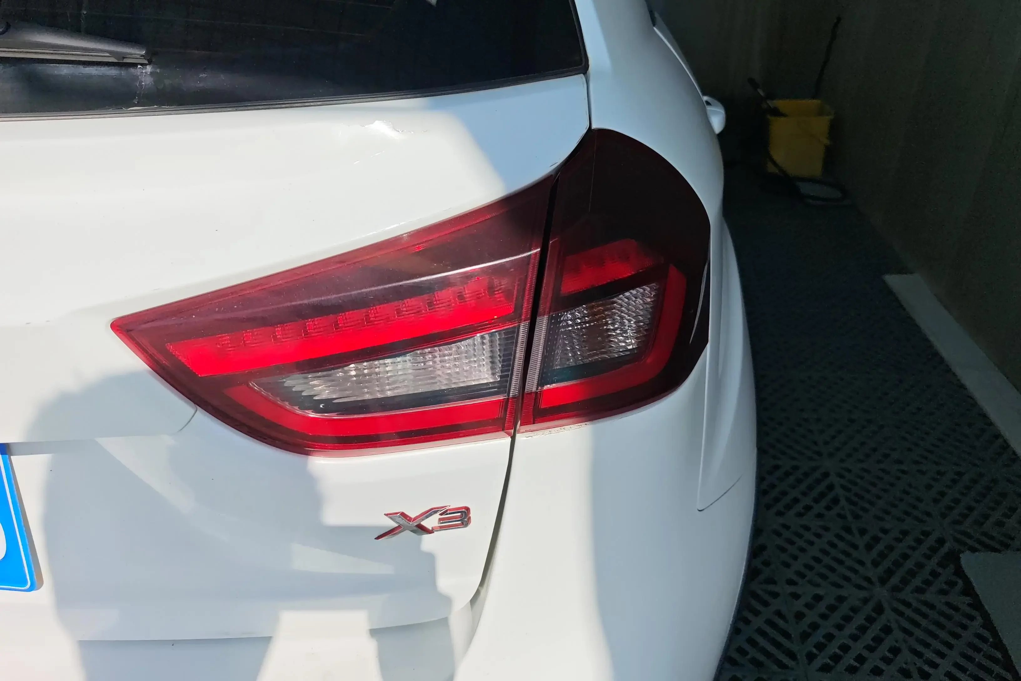Geely Vision X3