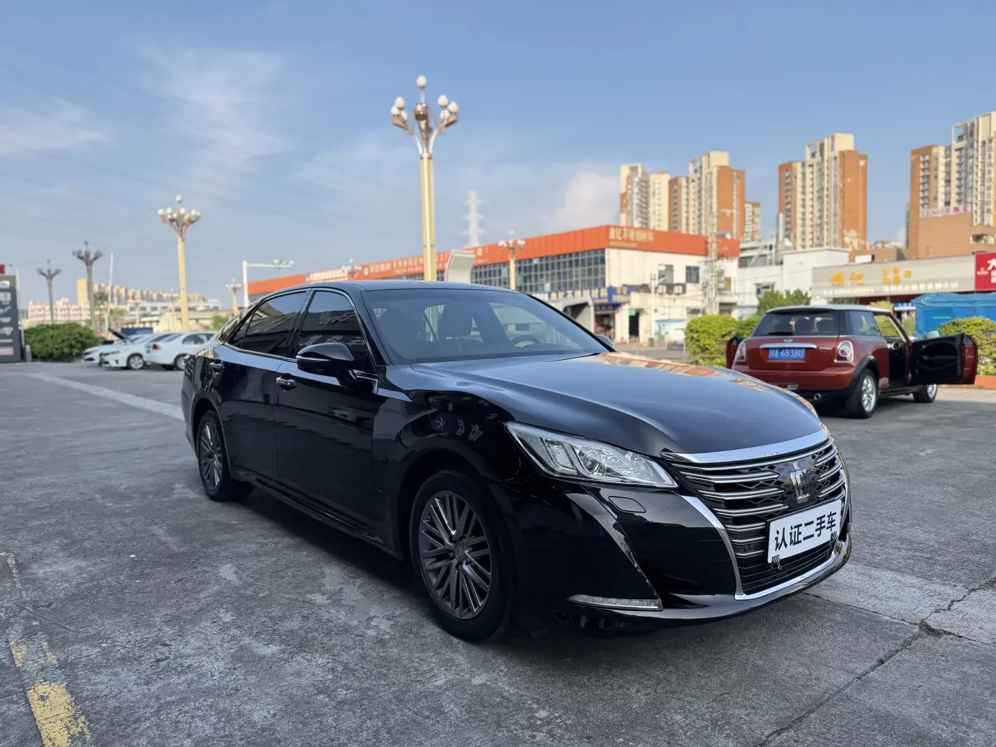 Toyota crown