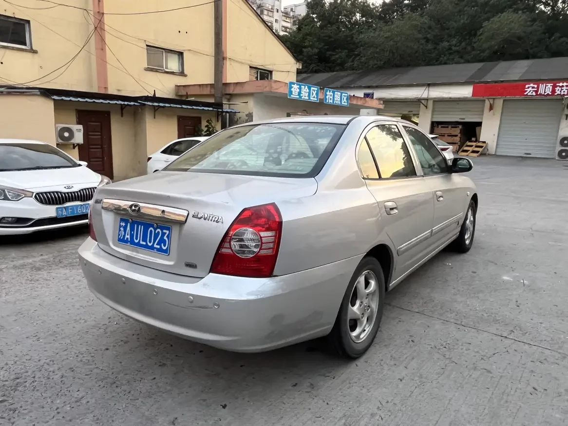 Hyundai Elantra