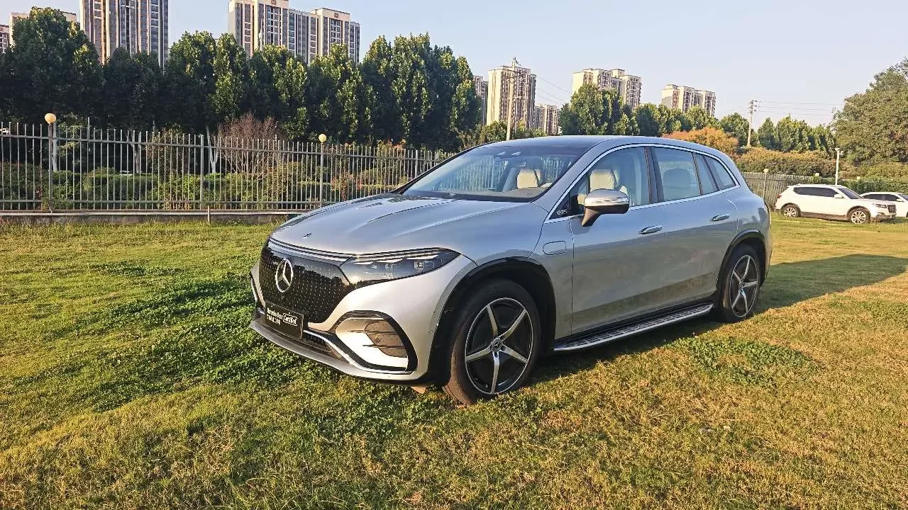 Mercedes-Benz EQS SUV