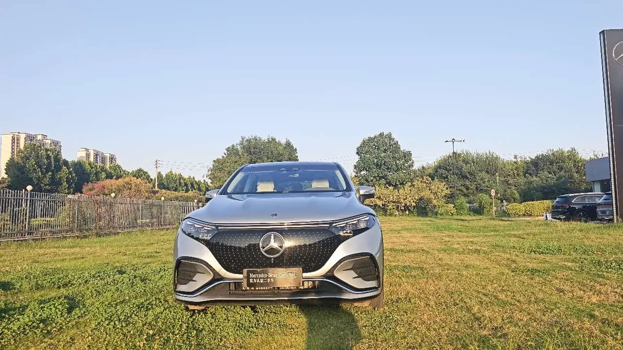 Mercedes-Benz EQS SUV