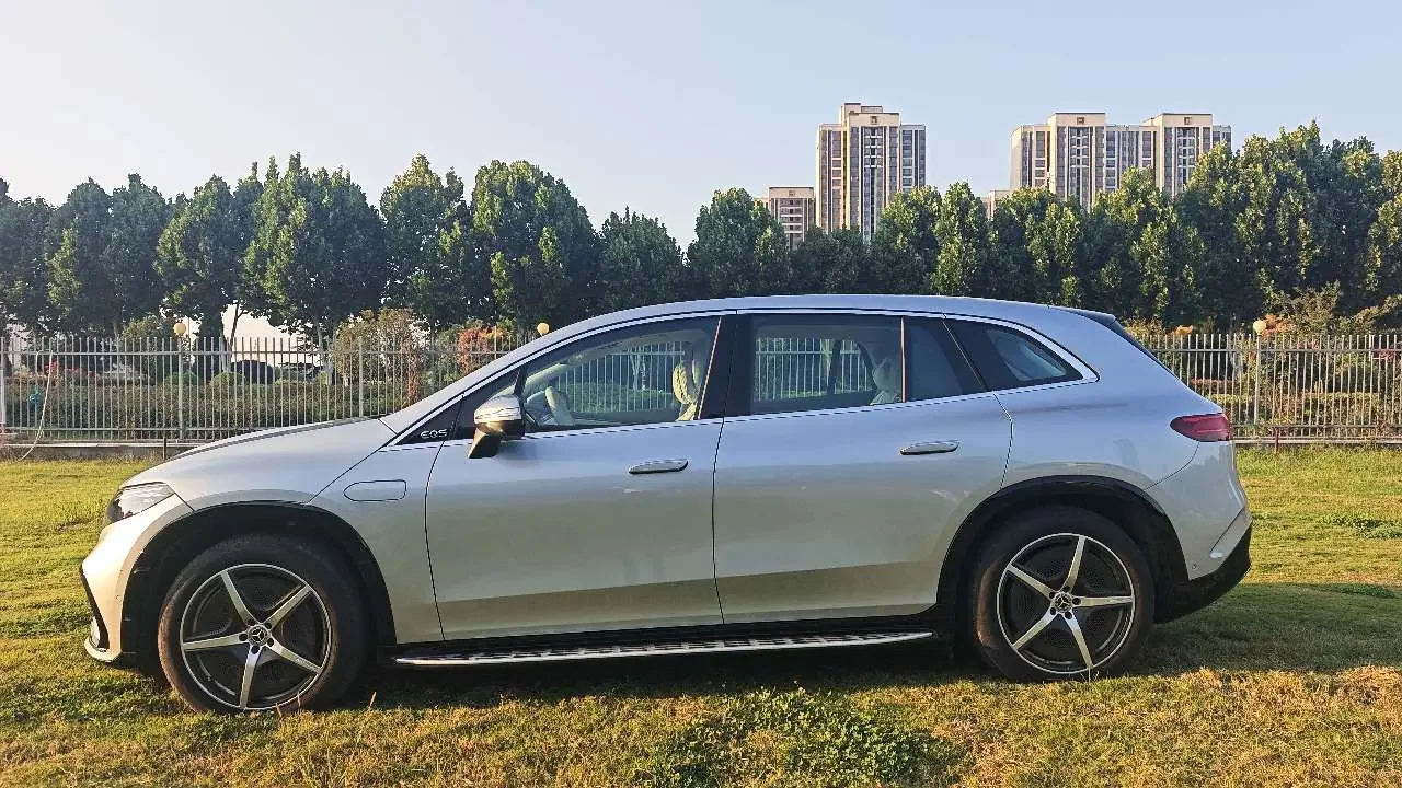 Mercedes-Benz EQS SUV