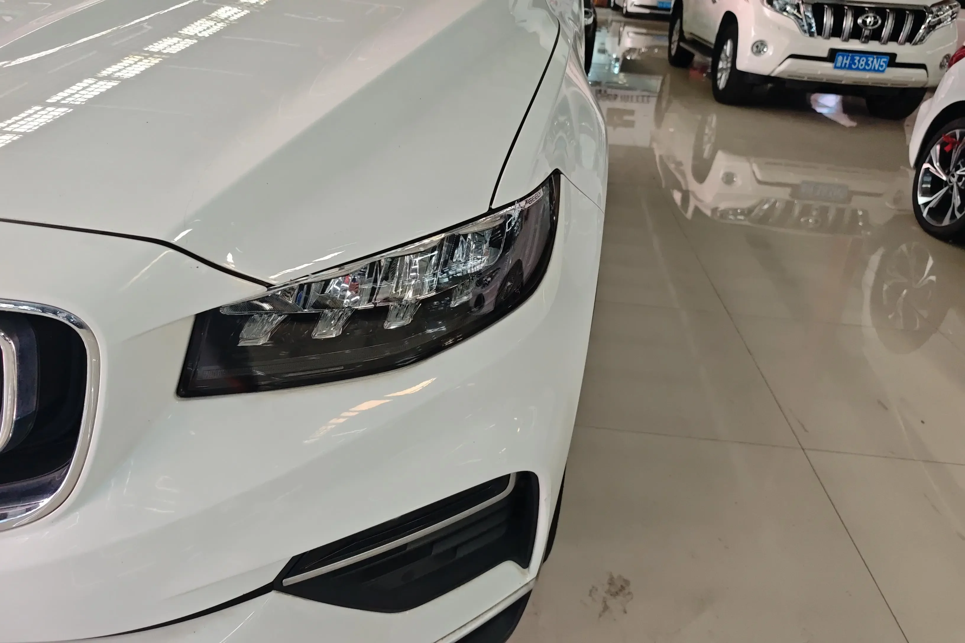 Geely Atlas