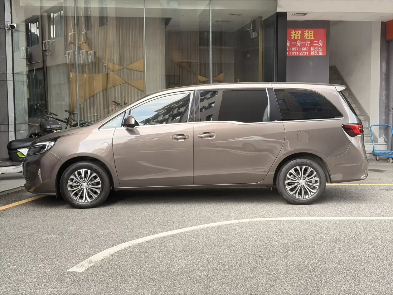 Buick GL8