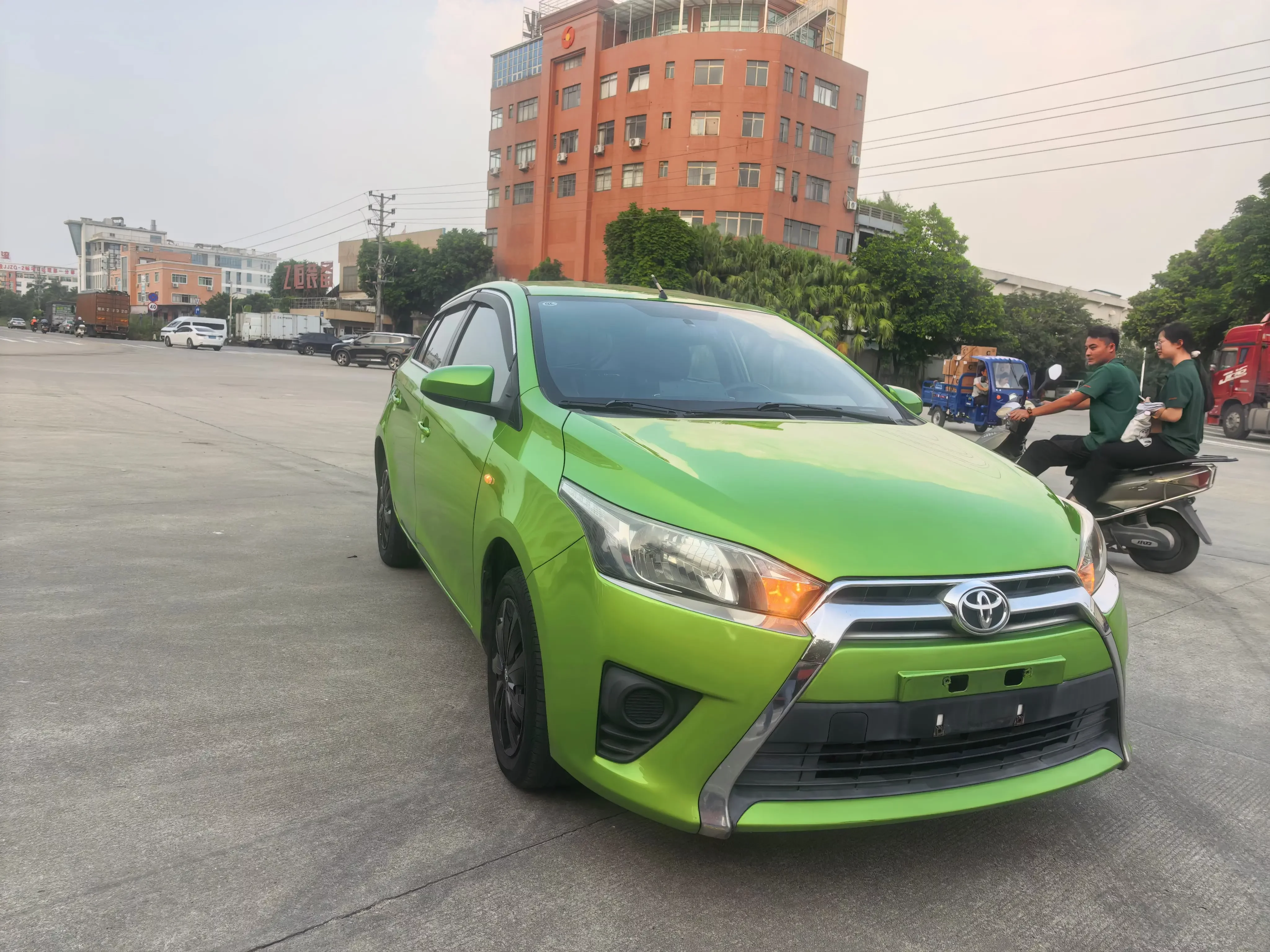 Toyota Yaris L
