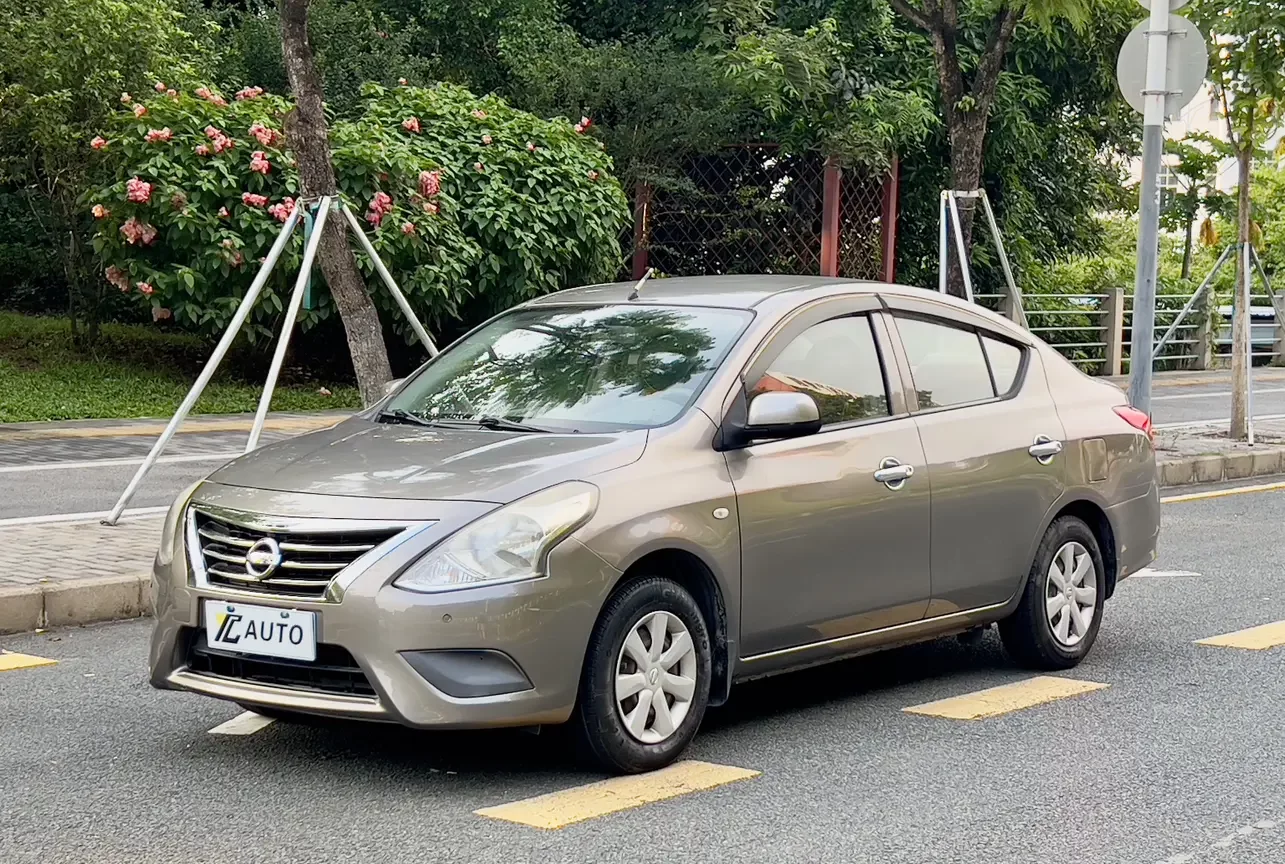 Nissan Sunlight  из Китая