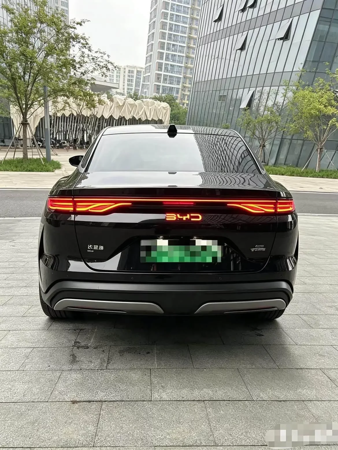 BYD Han L EV