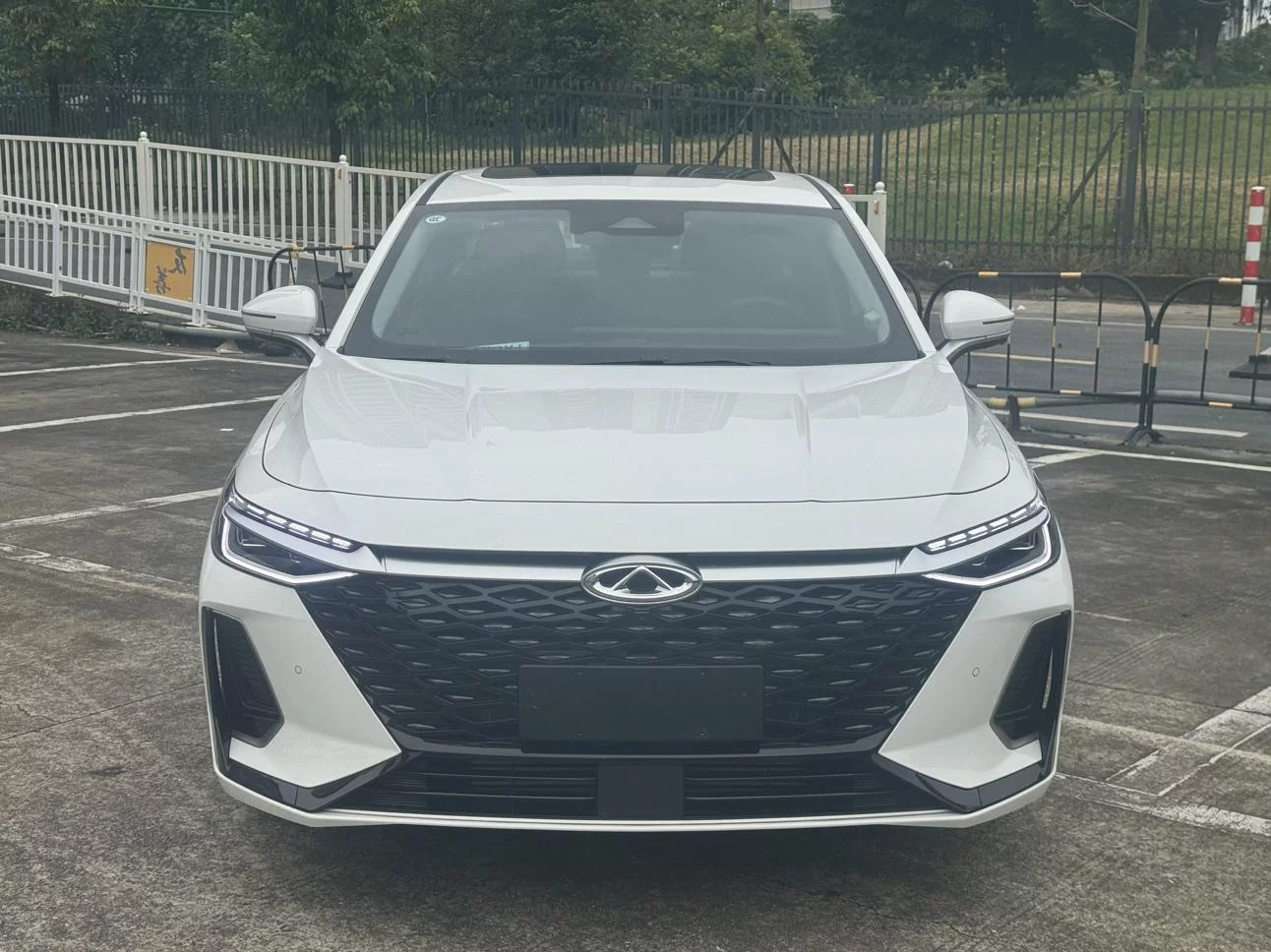 Chery Arrizo 8