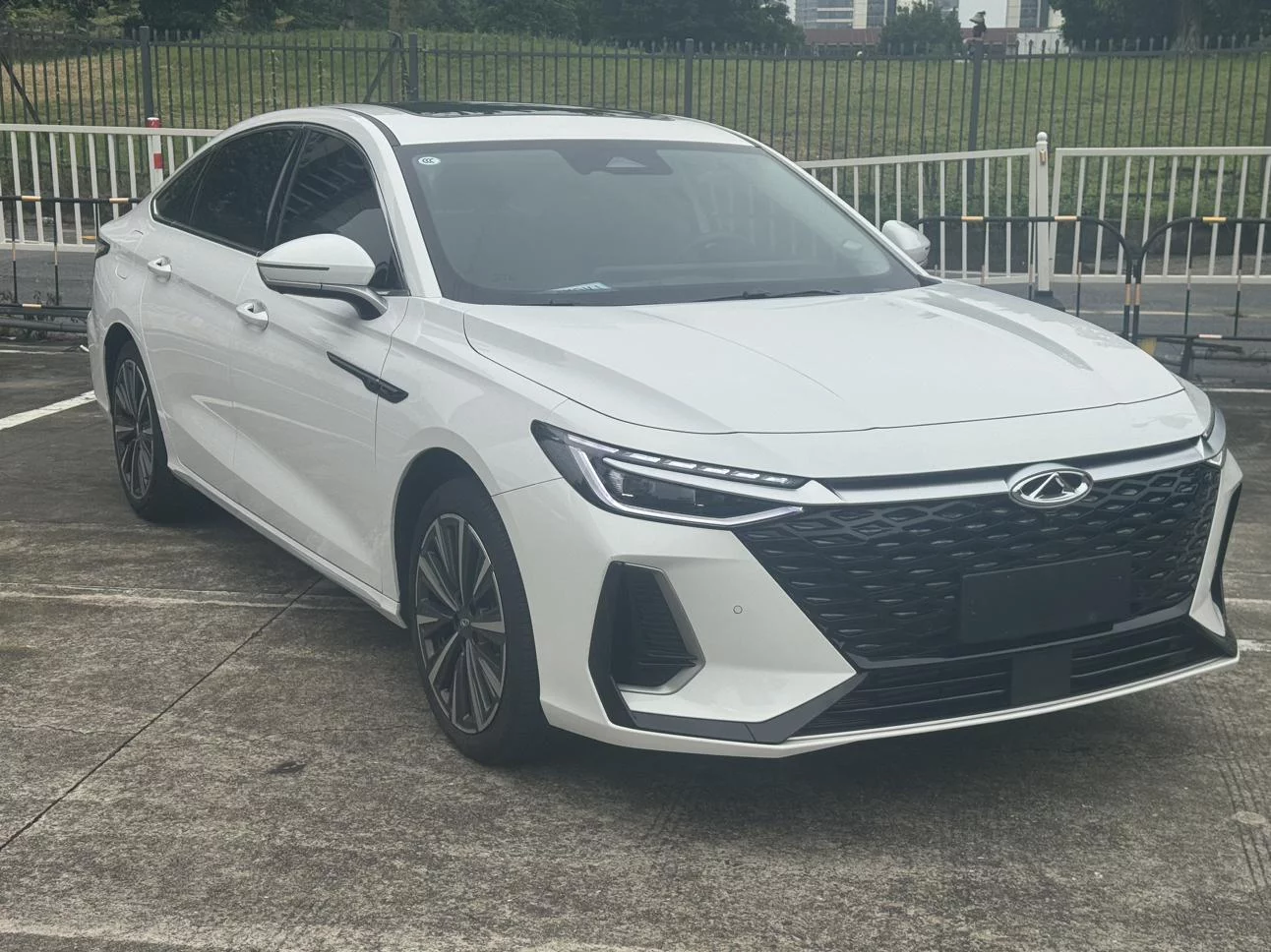 Chery Arrizo 8