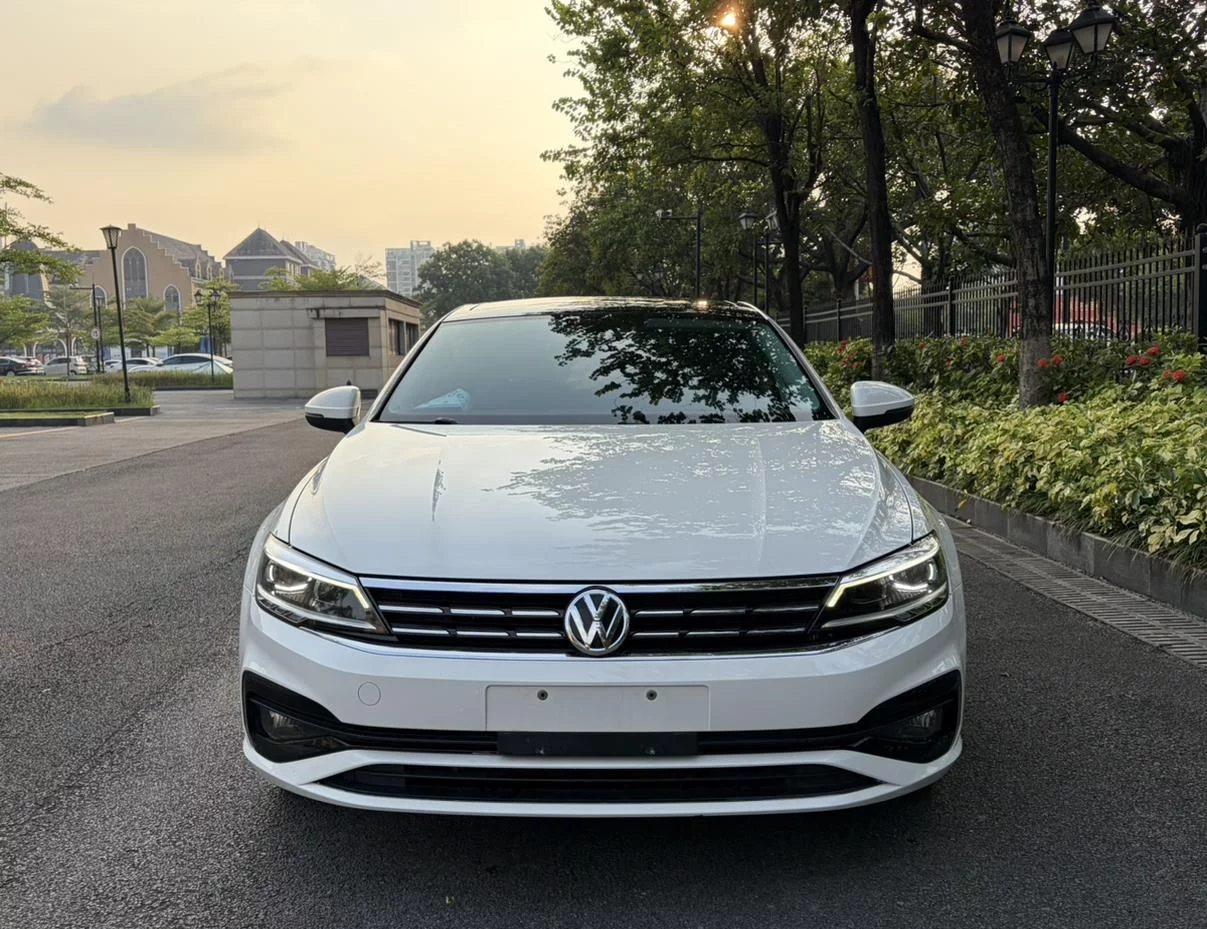 Volkswagen Lamando