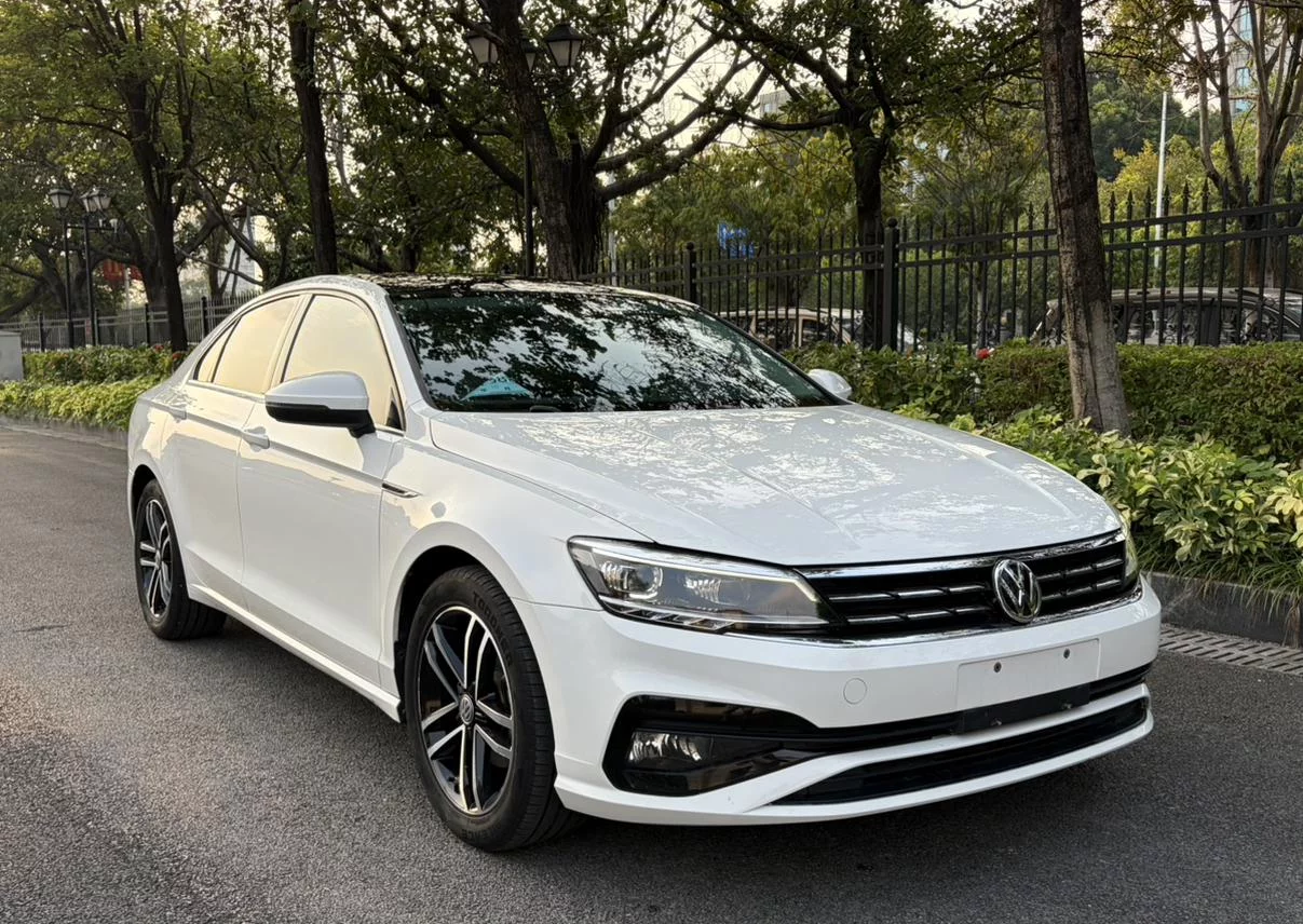 Volkswagen Lamando