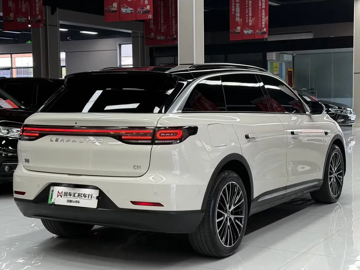 Leapmotor C11