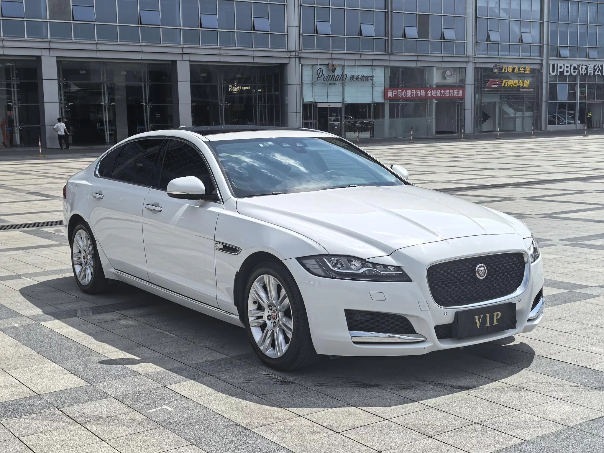 Jaguar XFL