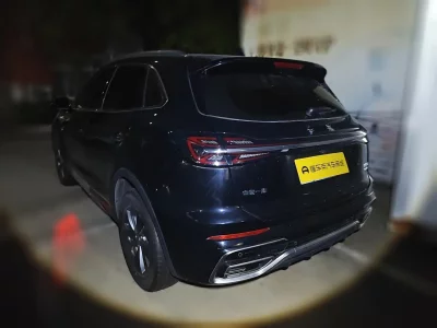 Hongqi HS5