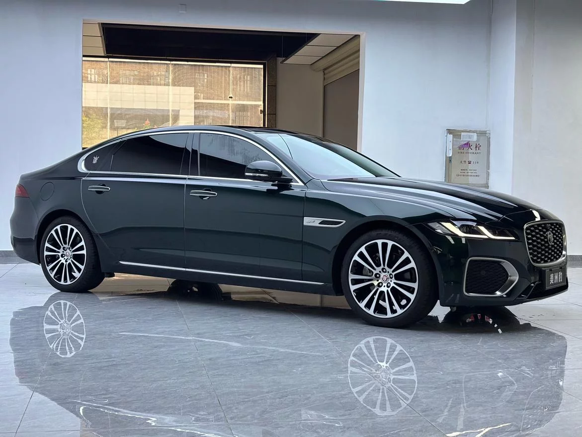 Jaguar XFL