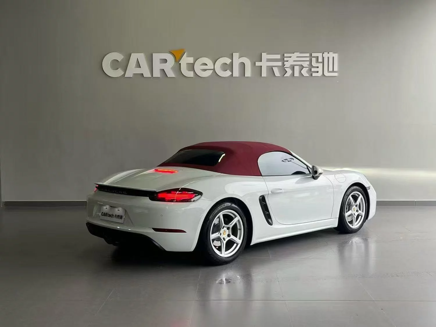 Porsche 718