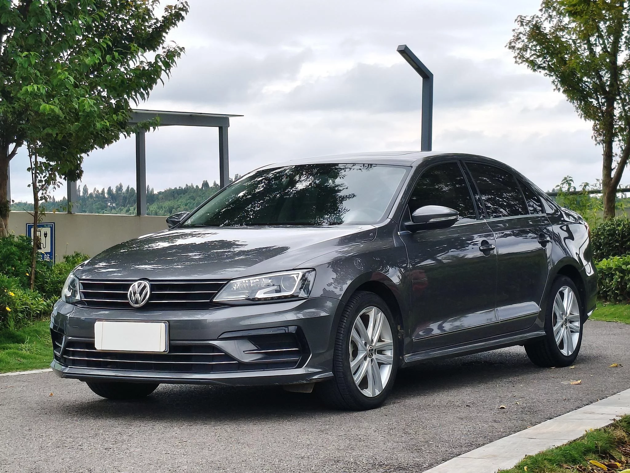 Volkswagen Sagitar