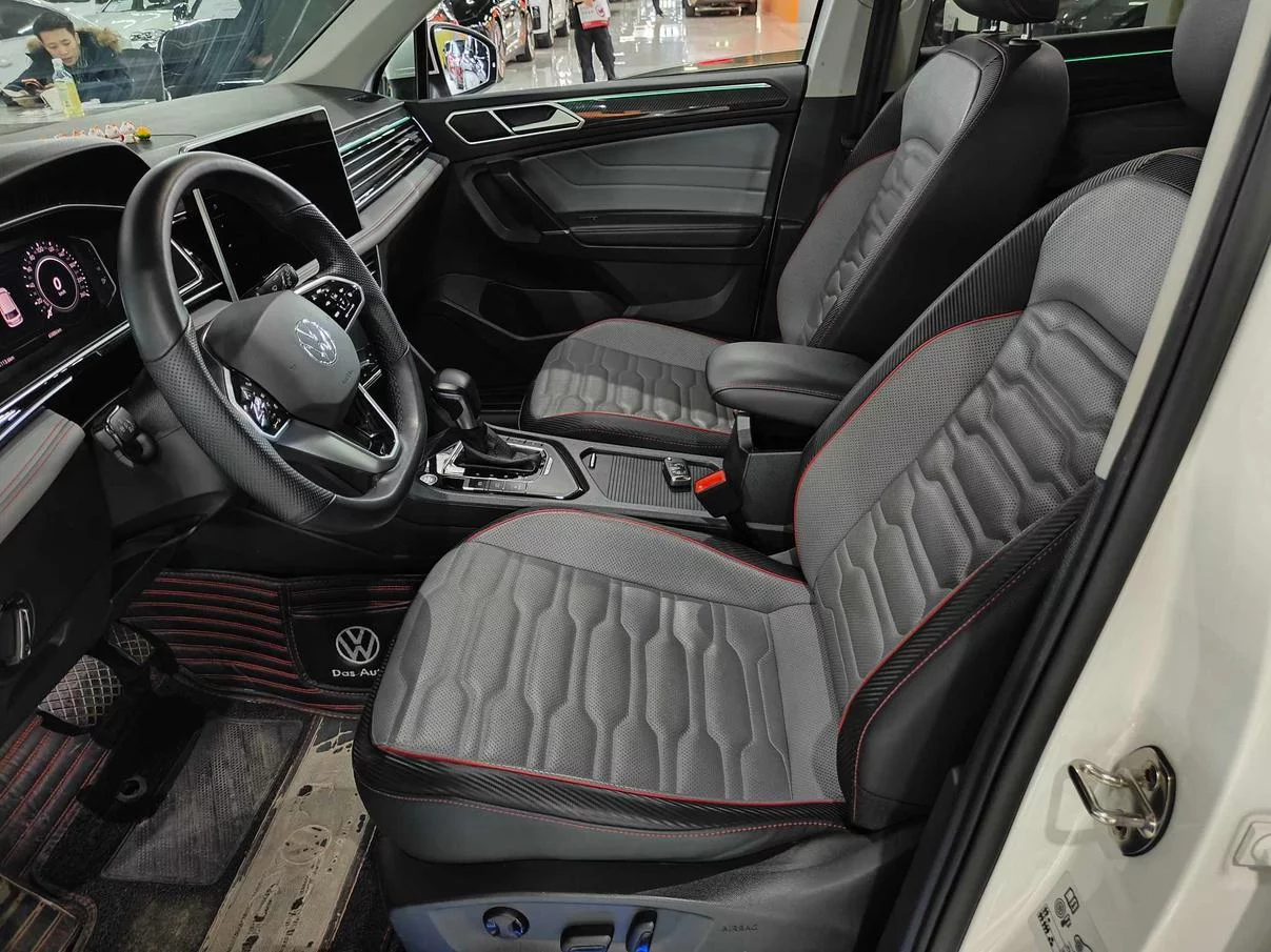 Volkswagen Tiguan L PHEV