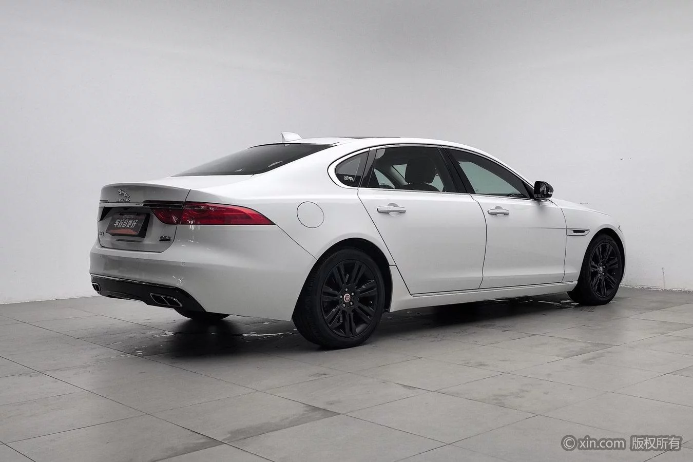 Jaguar XFL