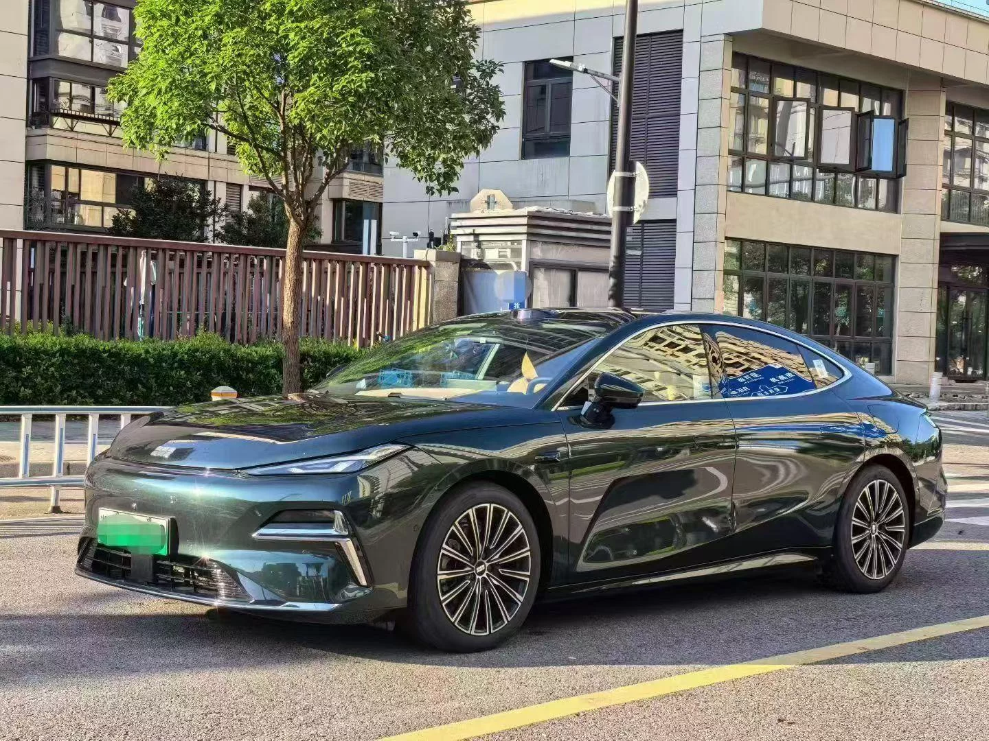 Geely Galaxy Star 8 PHEV