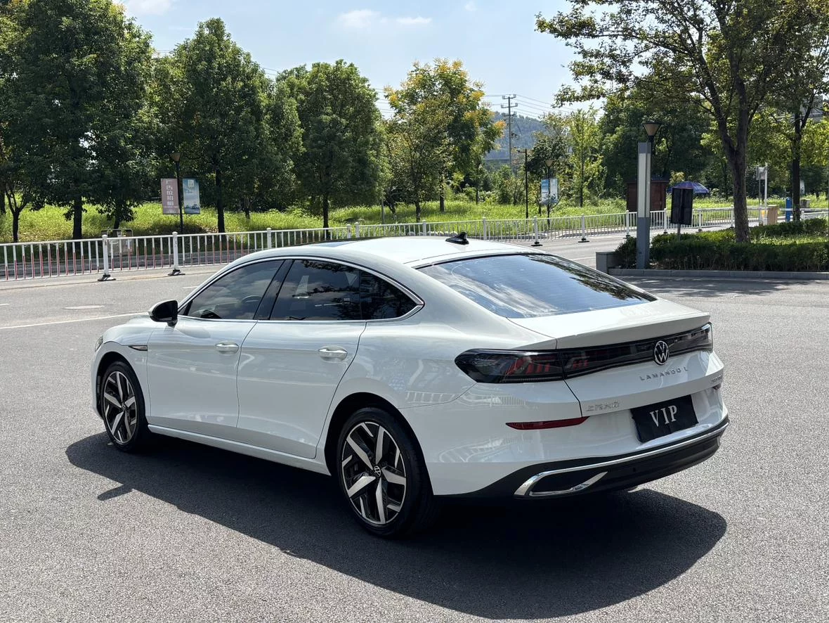 Volkswagen Lamando