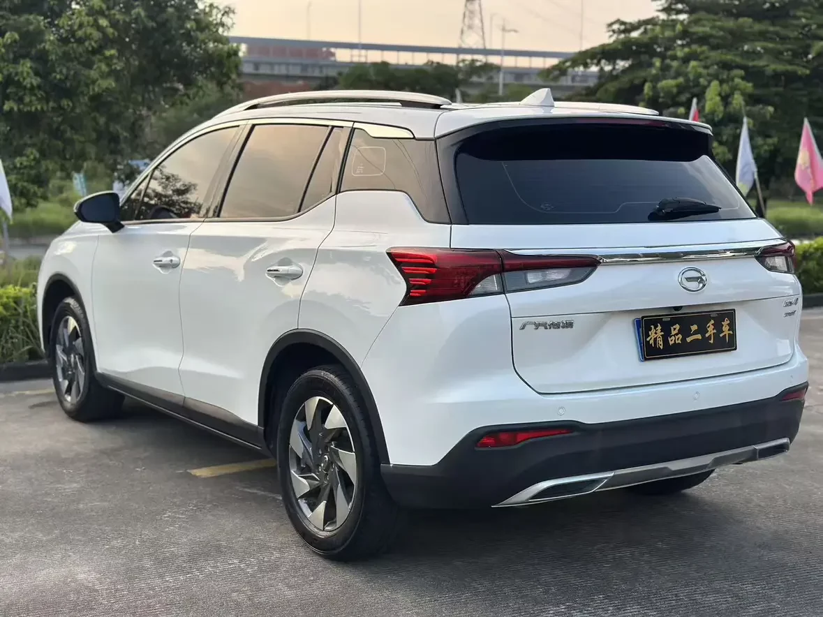 GAC Trumpchi GS4