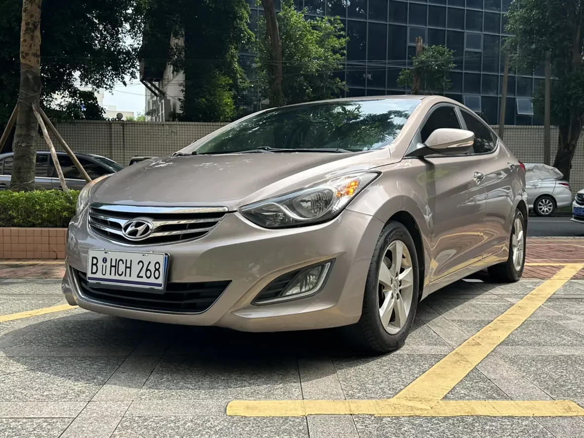 Hyundai Elantra