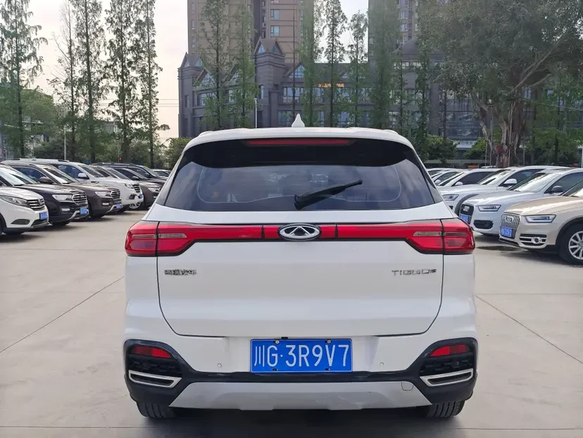 Chery Tiggo 8