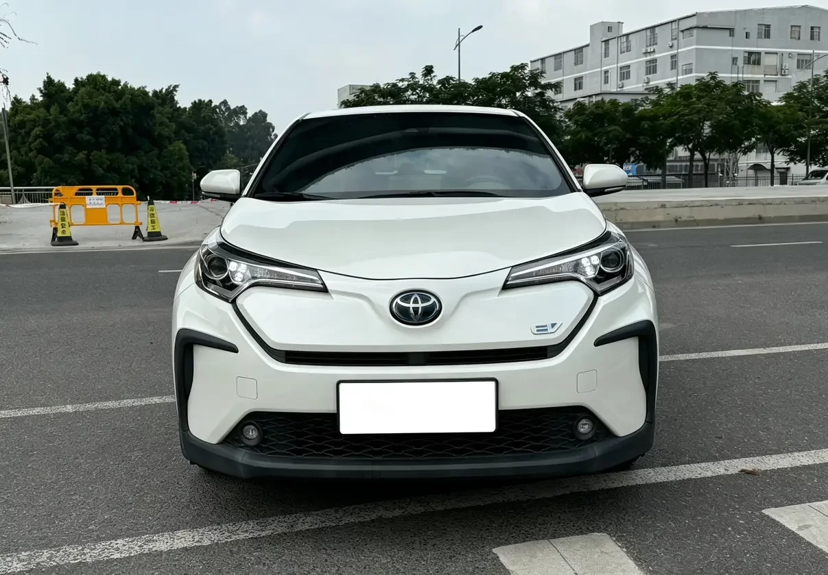 Toyota C-HR EV