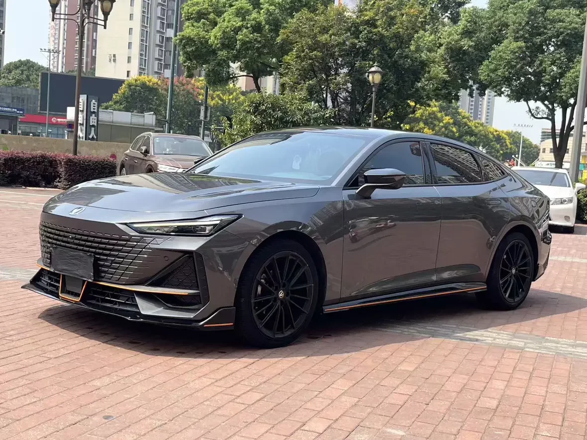 Changan UNI-V