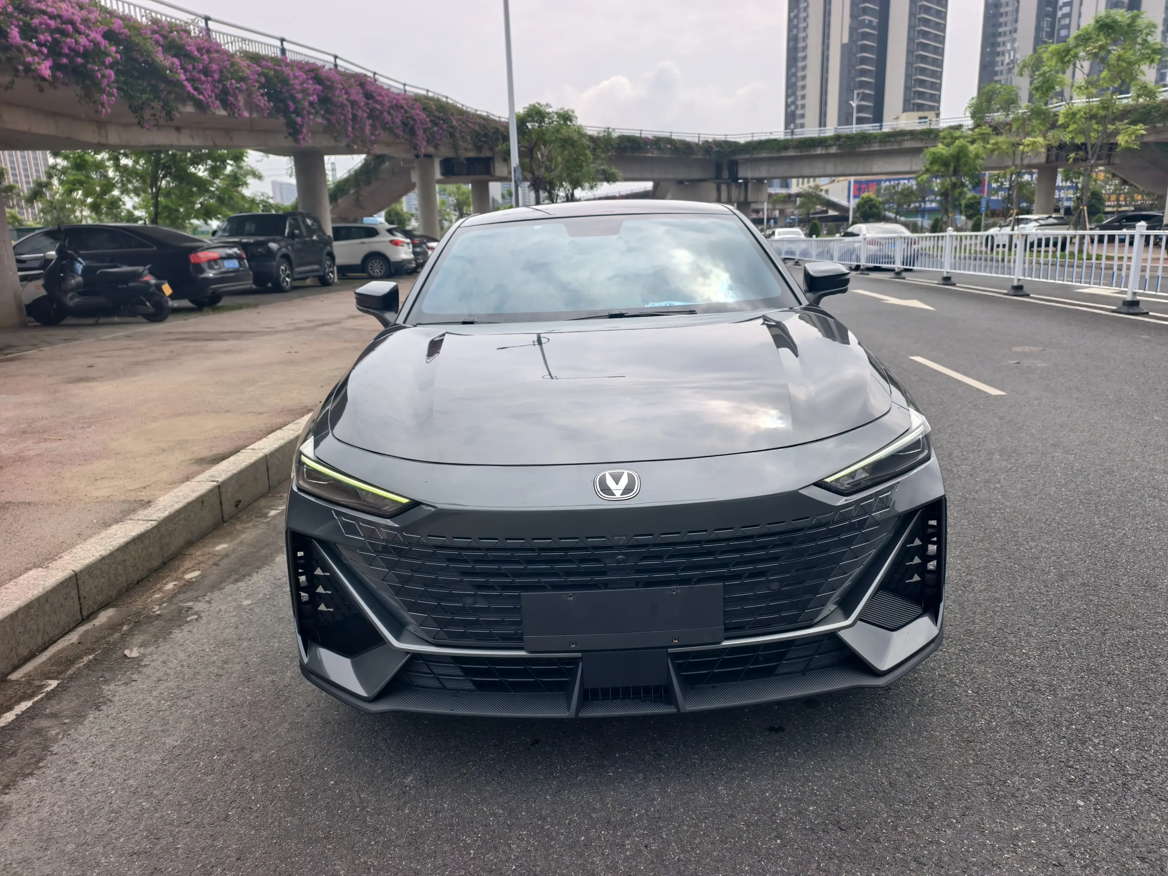 Changan UNI-V