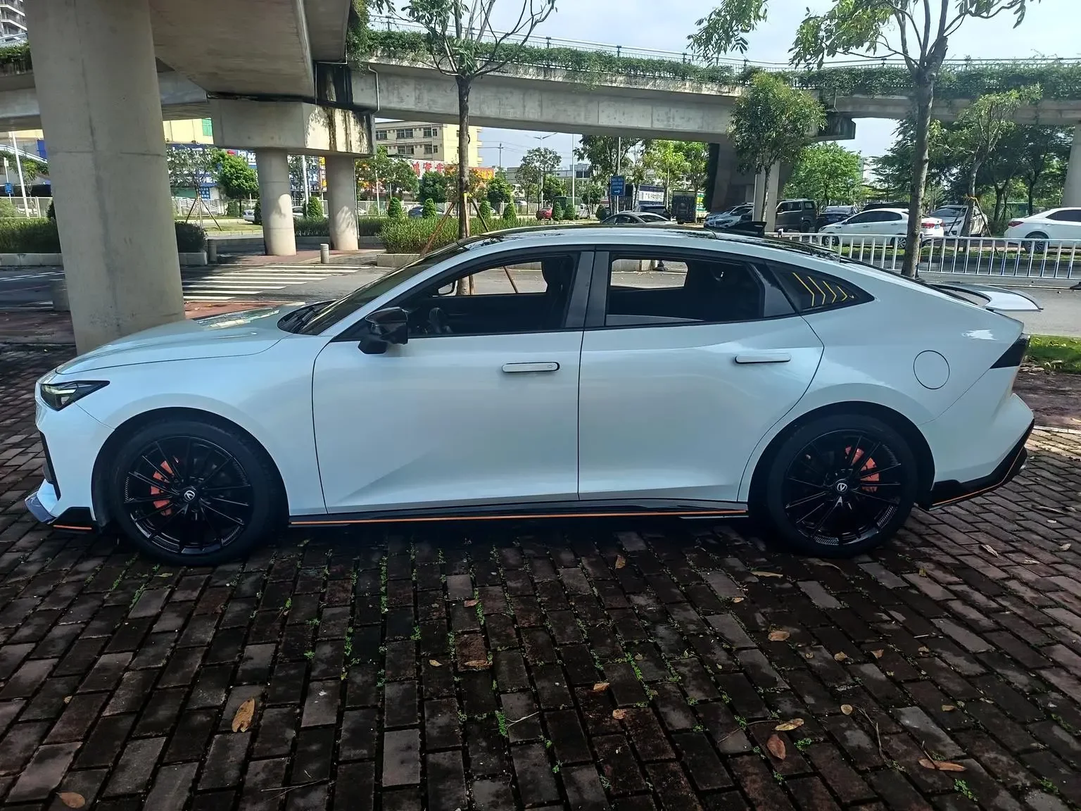 Changan UNI-V