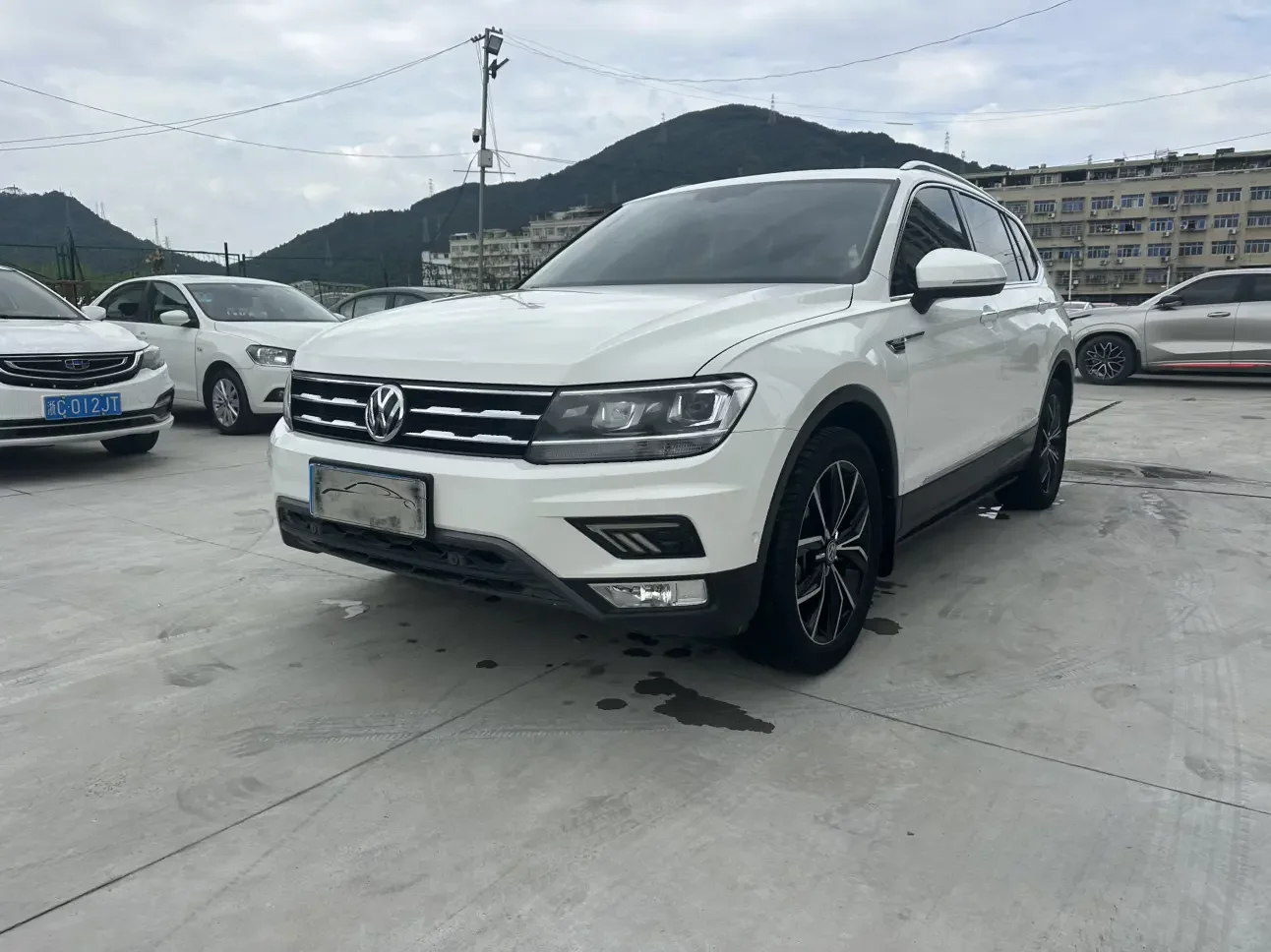 Volkswagen Tiguan L