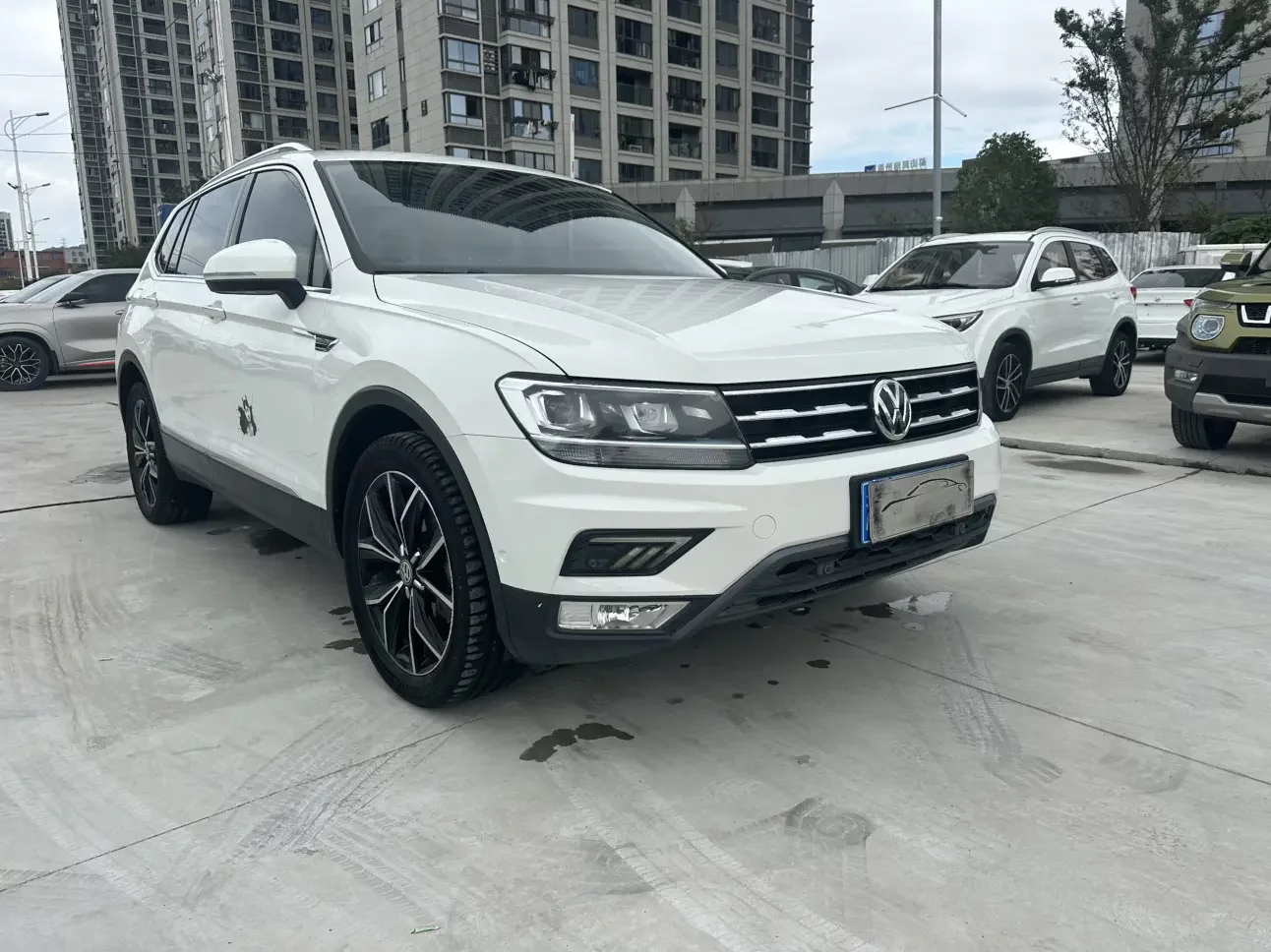 Volkswagen Tiguan L