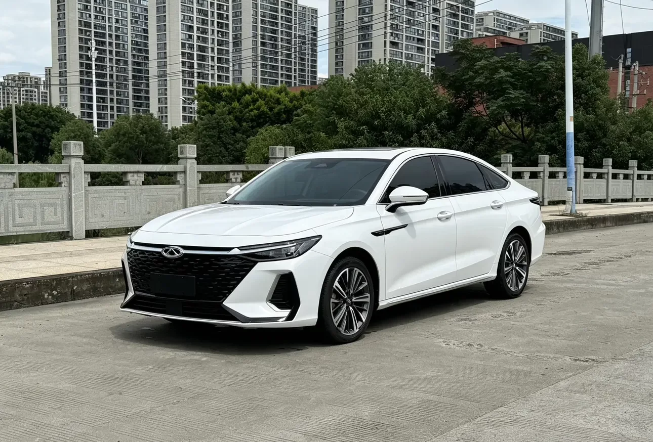 Chery Arrizo 8