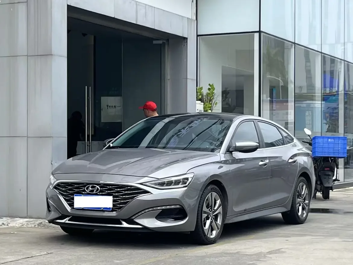 Hyundai Lafesta