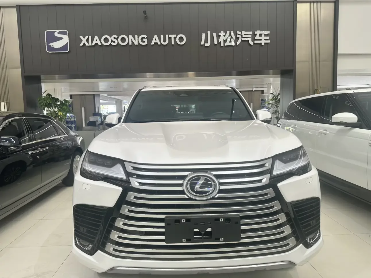 Lexus LX
