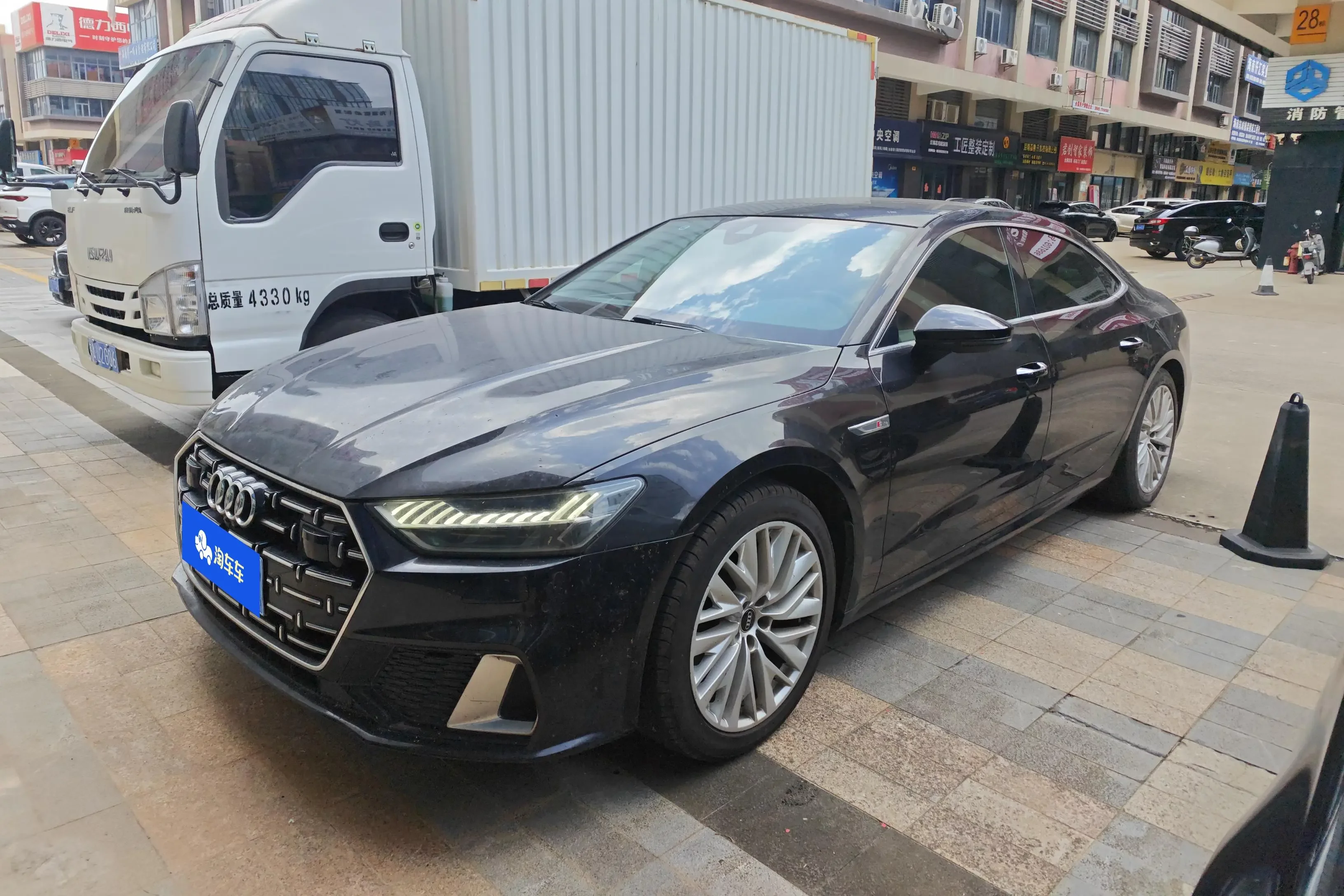 Audi A7L