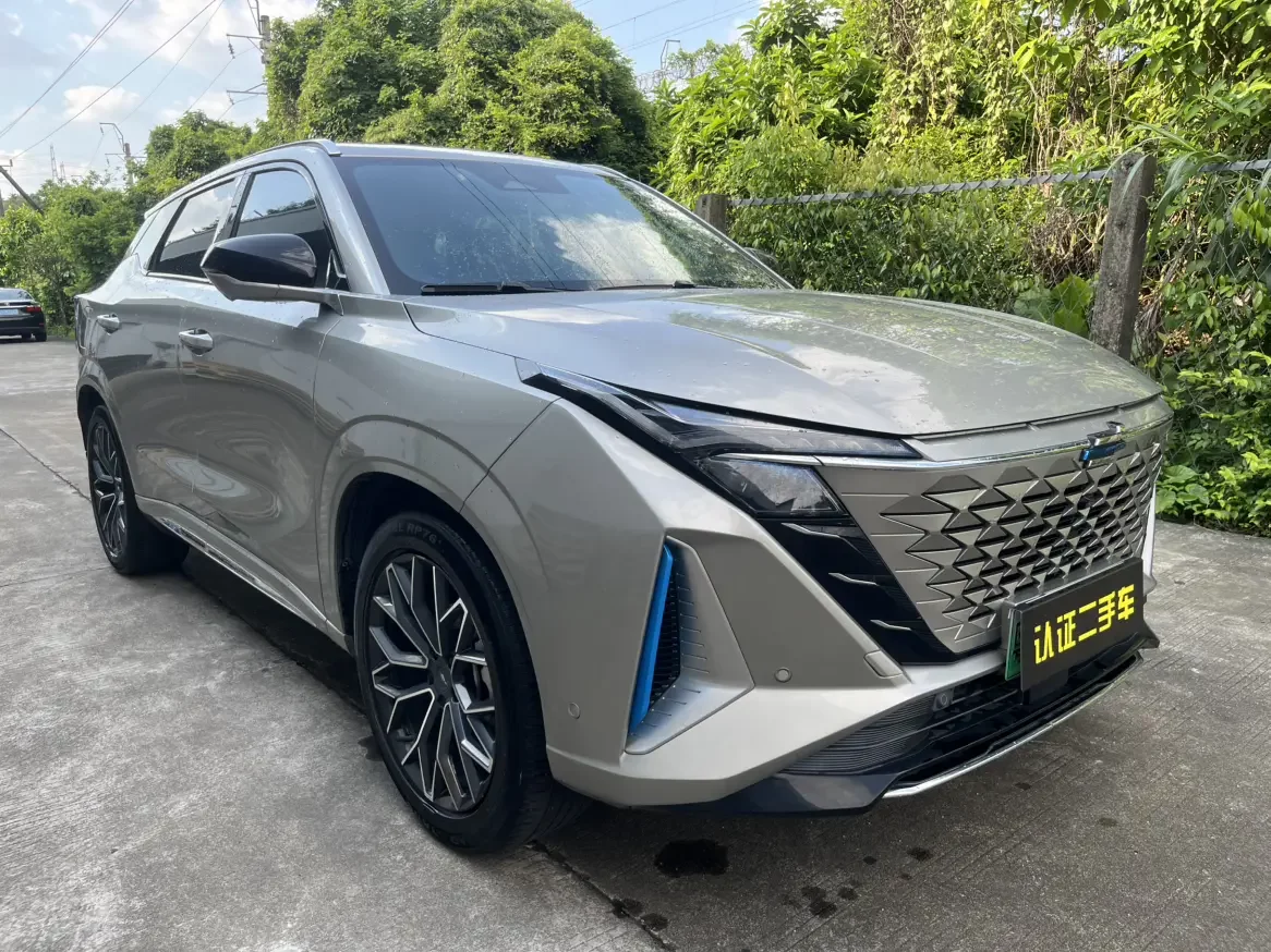 Oshan Changan Auchan Z6 iDD new energy