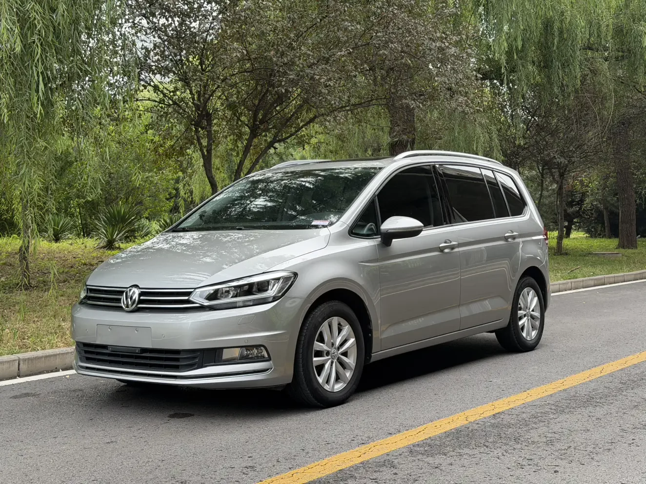 Volkswagen Touran L