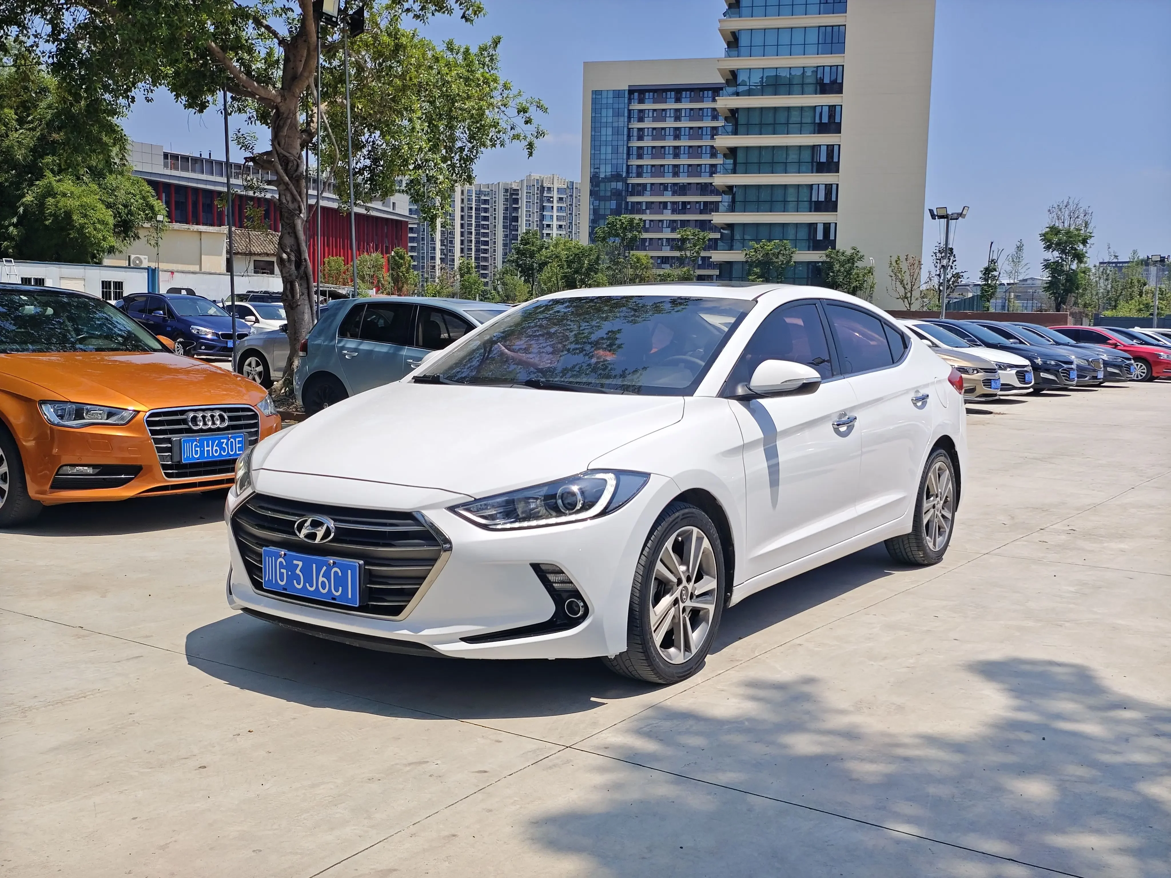 Hyundai Elantra Lingdong
